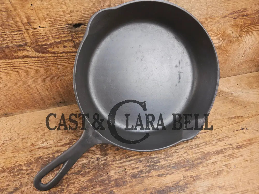 1940’s Griswold #6 Cast Iron Skillet with Small Block Logo and Smooth Bottom 699 I Skillet