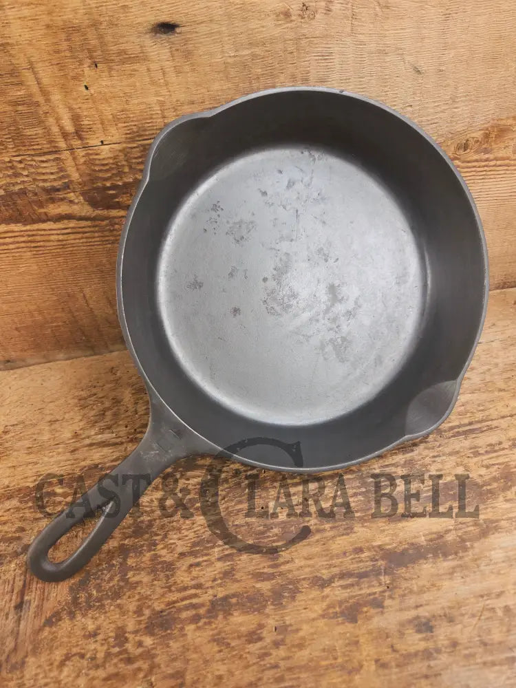 1940’s Griswold #6 Cast Iron Skillet with Small Block Logo and Smooth Bottom 699 K Skillet