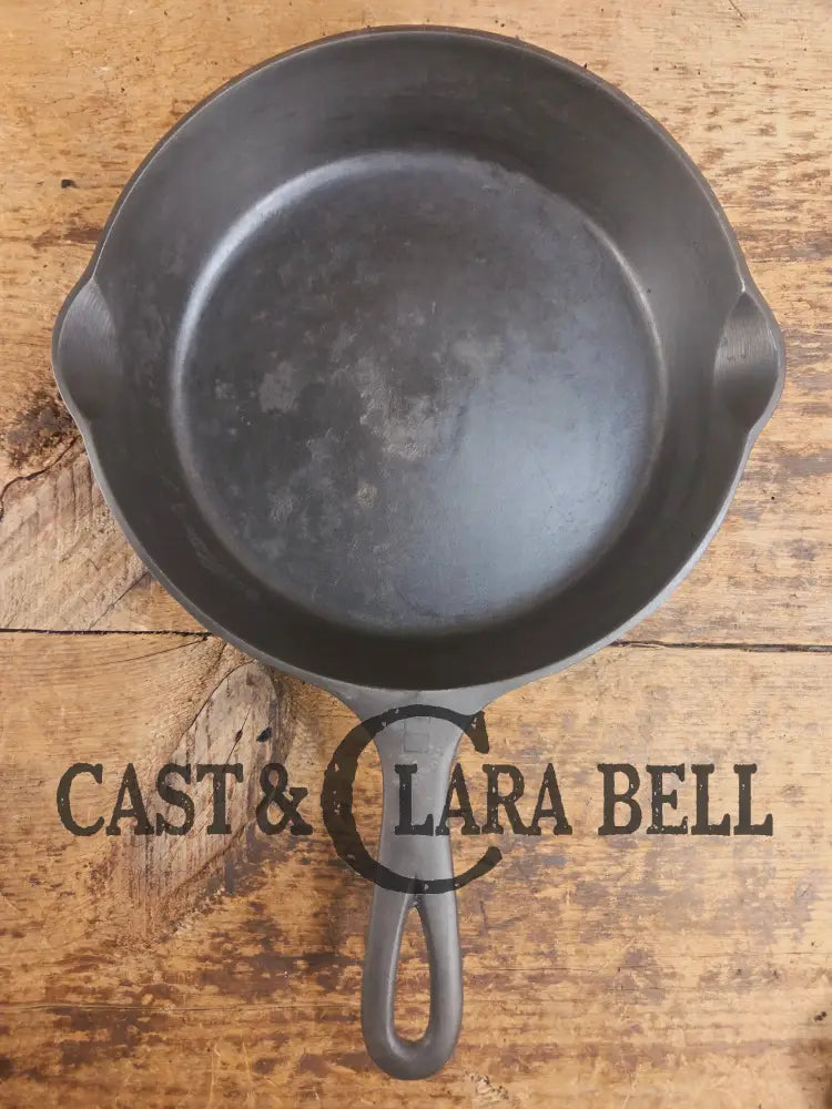 1940’s Griswold #6 Cast Iron Skillet with Small Block Logo and Smooth Bottom 699 K Skillet