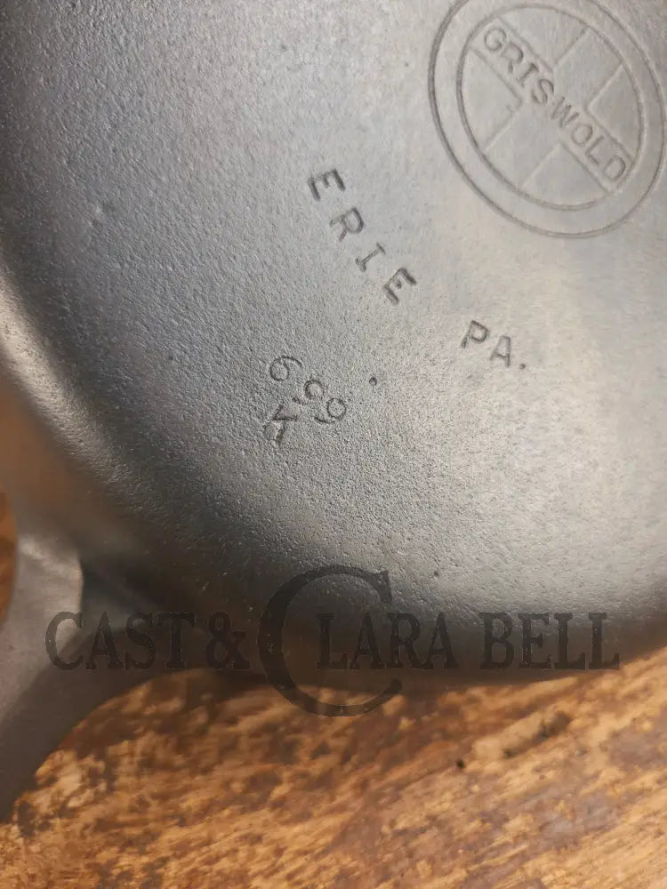 1940’s Griswold #6 Cast Iron Skillet with Small Block Logo and Smooth Bottom 699 K Skillet