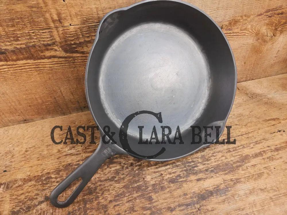 1940’s Griswold #6 Cast Iron Skillet with Small Block Logo and Smooth Bottom 699 Y Skillet