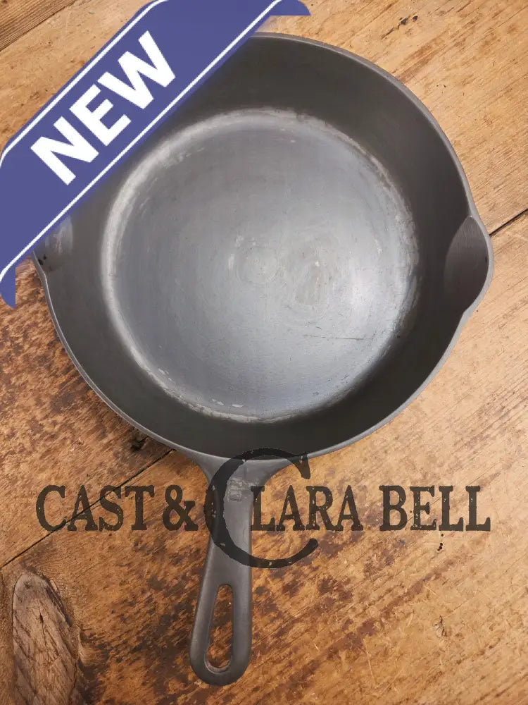1940’s Griswold #6 Cast Iron Skillet with Small Block Logo and Smooth Bottom 699 Y Skillet