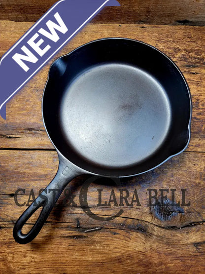 1940’S Griswold #6 Cast Iron Skillet With Small Block Logo Flat Handle And Smooth Bottom 699 H.