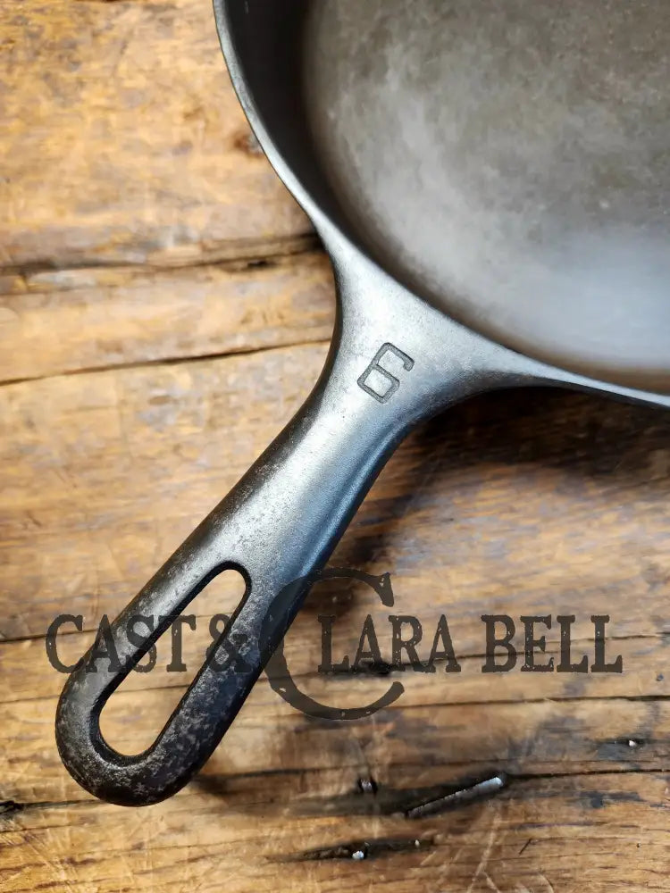 1940’S Griswold #6 Cast Iron Skillet With Small Block Logo Flat Handle And Smooth Bottom 699 W.