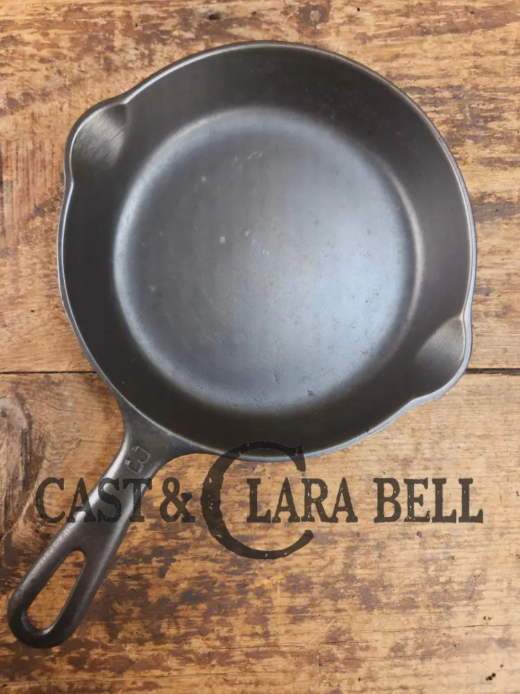 1940’s Griswold No. 3 Cast Iron Egg Skillet with Grooved Handle 709 K Skillet