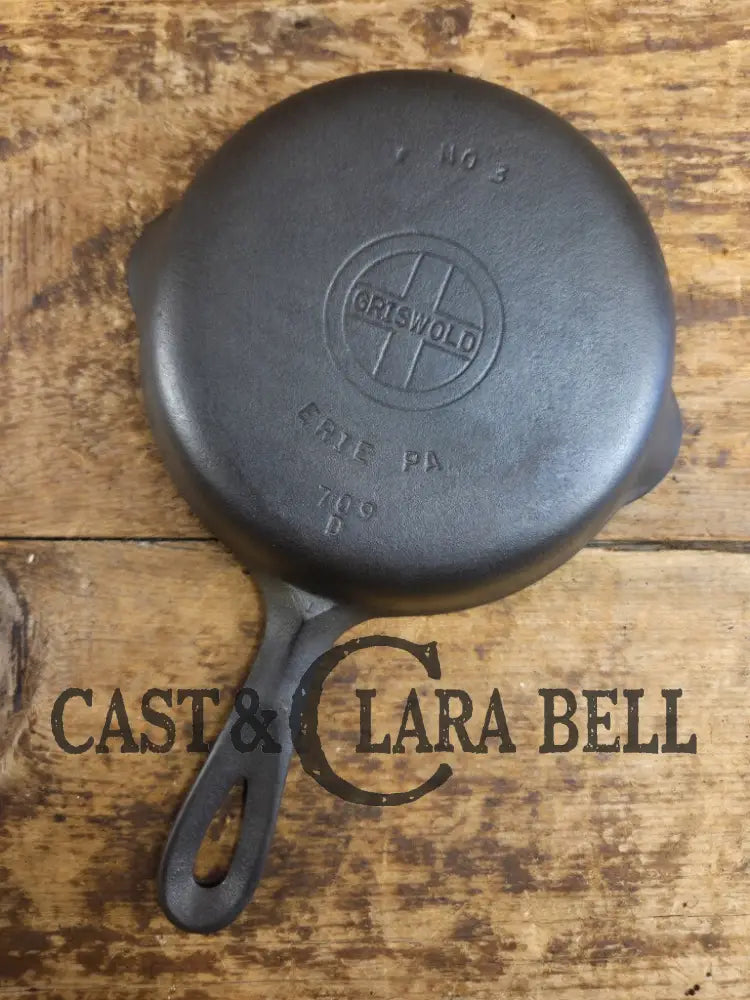 1940’s Griswold No. 3 Cast Iron Egg Skillet with Small Block Logo 709 D Skillet