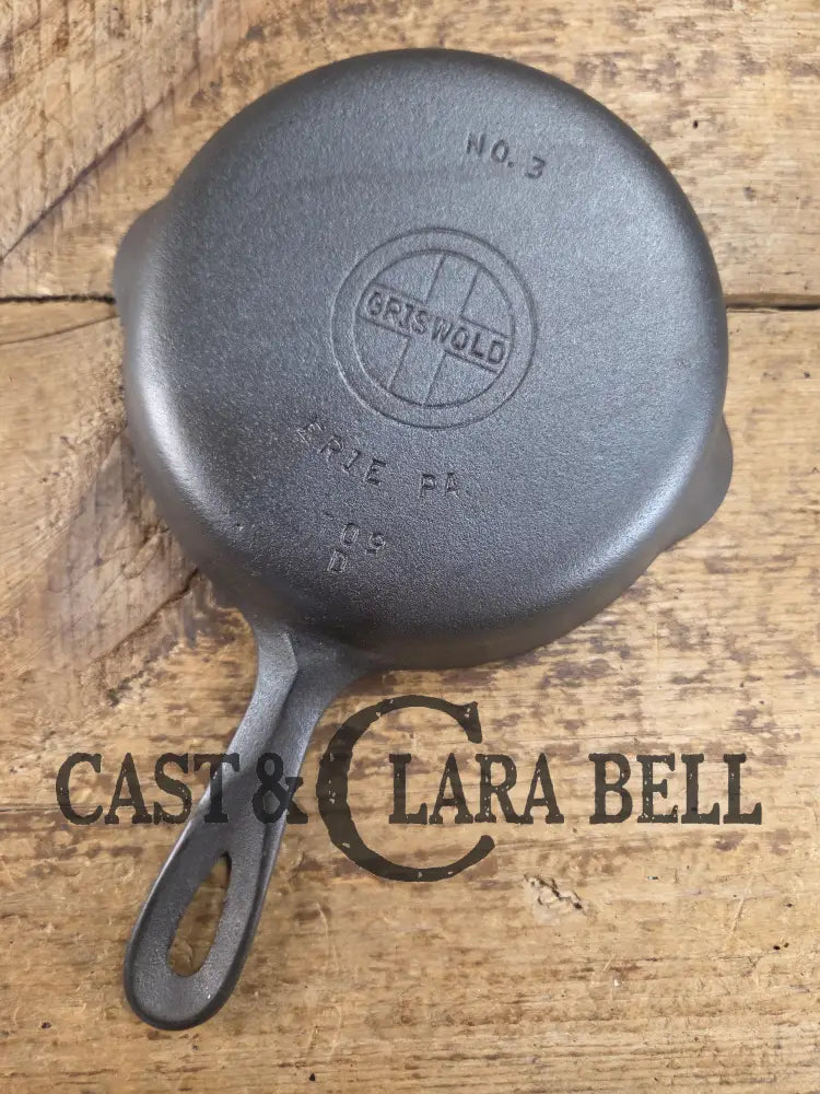 1940’s Griswold No. 3 Cast Iron Egg Skillet with Small Block Logo 709 D Skillet