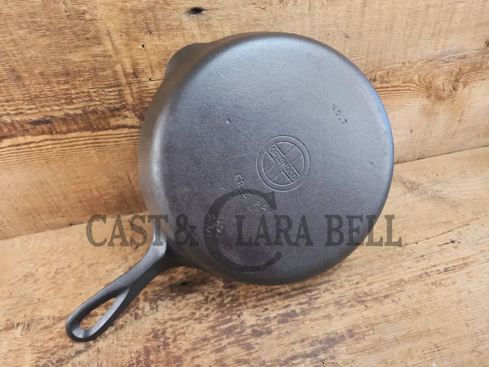 HTF Griswold No. 7 Cast Iron Skillet with Small Block Logo and Grooved Handle 701 Skillet