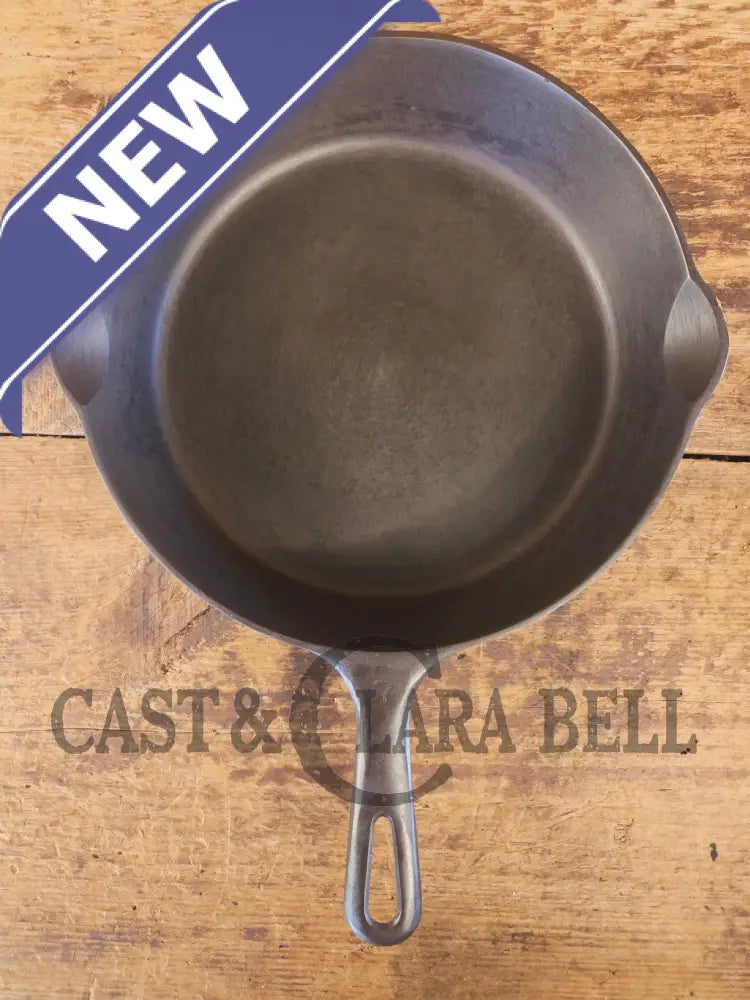 1940’s Griswold No. 7 Cast Iron Skillet with Small Block Logo and Early Handle style. 701 B - Skillet
