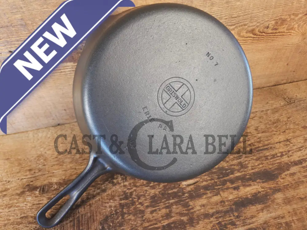 1940’s Griswold No. 7 Cast Iron Skillet with Small Block Logo and Early Handle style. 701 B - Skillet