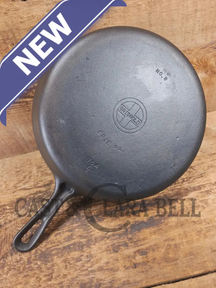 1940’s Griswold No. 8 Cast Iron Skillet with GROOVE handle and Small Block Logo 704 E - Skillet