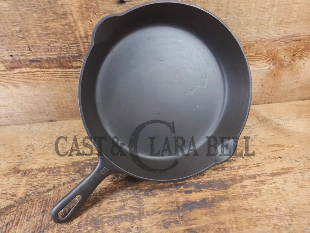 1940’s Griswold No. 8 Cast Iron Skillet with GROOVE handle and Small Block Logo 704 E - Skillet