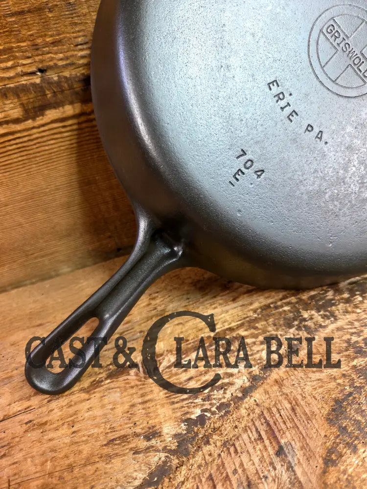 1940’s Griswold No. 8 Cast Iron Skillet with GROOVE handle and Small Block Logo 704 F Skillet
