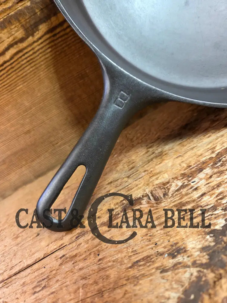 1940’s Griswold No. 8 Cast Iron Skillet with GROOVE handle and Small Block Logo 704 F Skillet