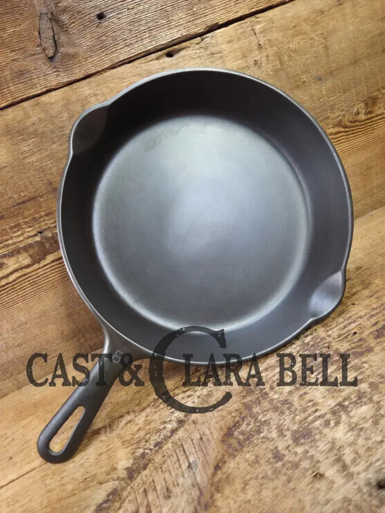 1940’s Griswold No. 8 Cast Iron Skillet with GROOVE handle and Small Block Logo 704 F. In beautiful condition. Almost