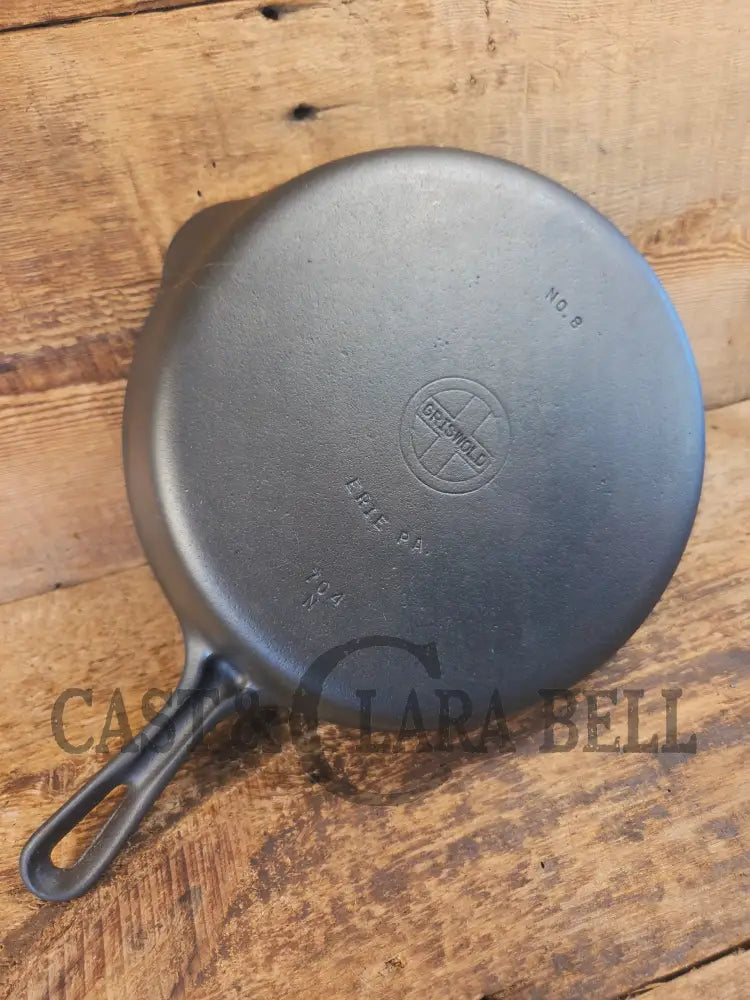 1940’s Griswold No. 8 Cast Iron Skillet with GROOVE handle and Small Block Logo 704 N - Skillet