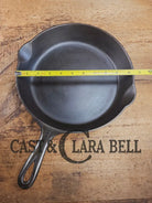 1940’s Griswold No. 8 Cast Iron Skillet with Small Block Logo 704 A. In beautiful condition. Almost mint Skillet