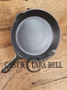 1940’s Griswold No. 8 Cast Iron Skillet with Small Block Logo 704 A. In beautiful condition. Almost mint Skillet
