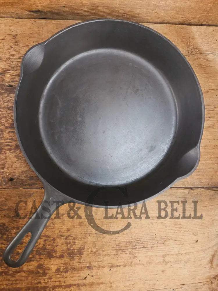 1940’s Griswold No. 8 Cast Iron Skillet with Small Block Logo 704 F Skillet
