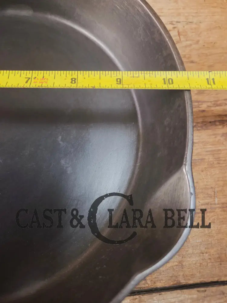 1940’s Griswold No. 8 Cast Iron Skillet with Small Block Logo 704 G Skillet