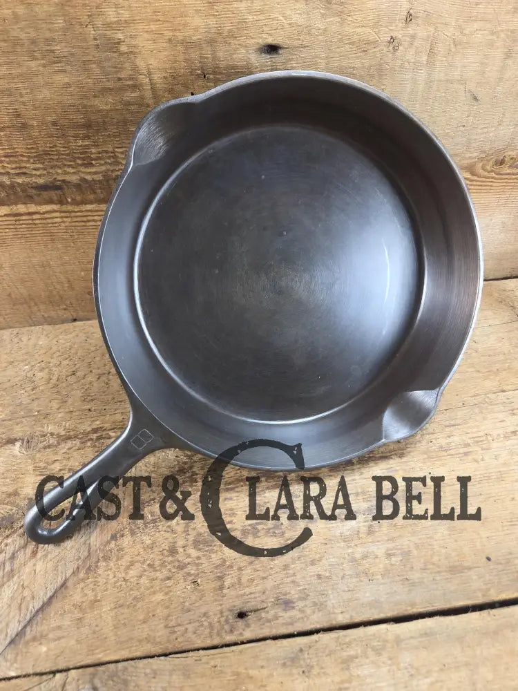 1940’s Griswold No. 8 Cast Iron Skillet with Small Block Logo 704 J. In beautiful condition. Almost mint Skillet