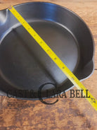 1940’s Griswold No. 8 Cast Iron Skillet with Small Block Logo 704 J. In beautiful condition. Almost mint - Skillet