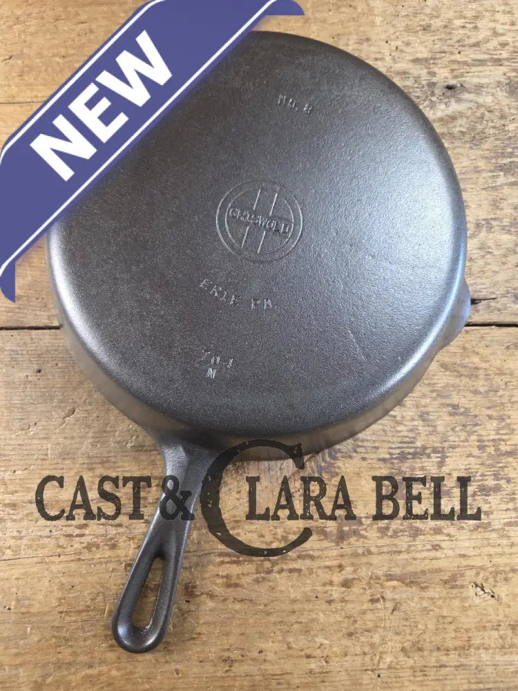 1940’s Griswold No. 8 Cast Iron Skillet with Small Block Logo 704 N. In beautiful condition. Almost mint Skillet