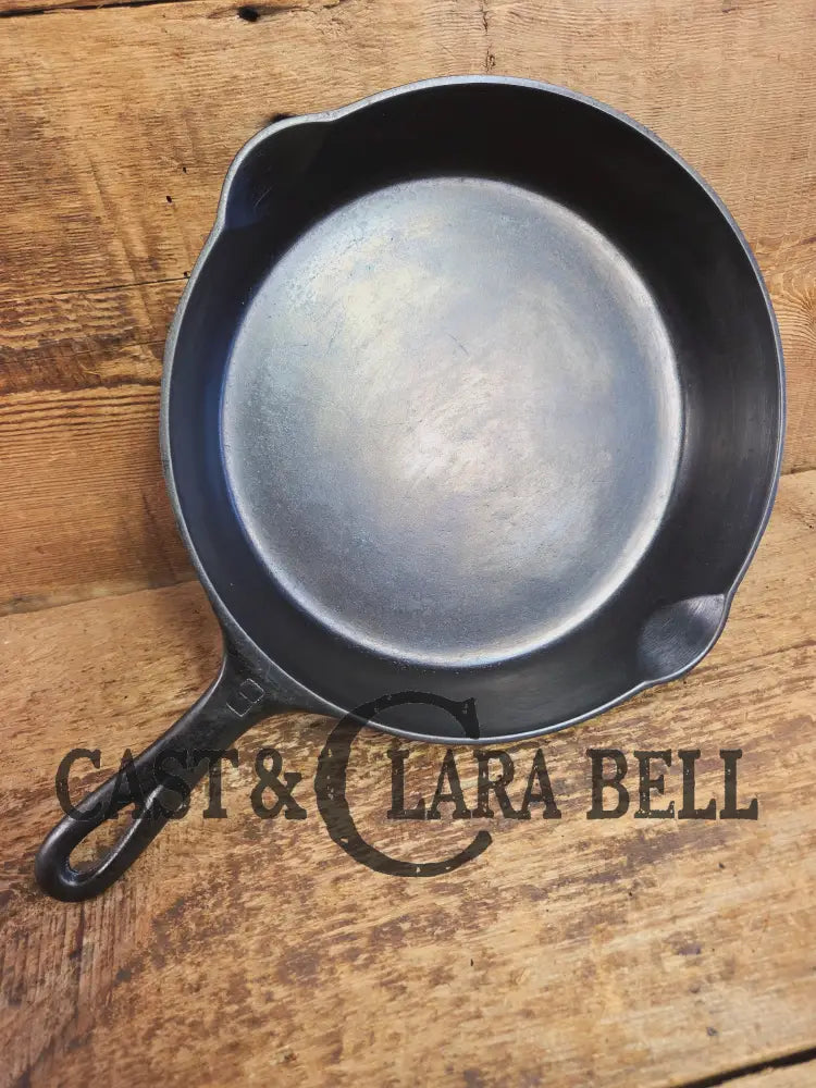 1940’s Griswold No. 8 Cast Iron Skillet with Small Block Logo 704 T Skillet
