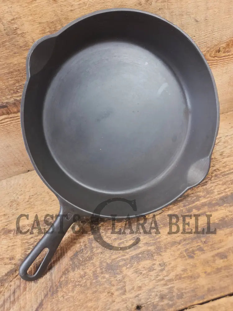 1940’s Griswold No. 8 Cast Iron Skillet with Small Block Logo and Smooth Bottom 704 I - Skillet