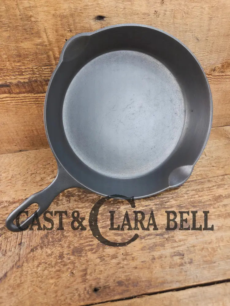1940’s Iron Mountain by Griswold #7 Skillet with Heat Ring 1032. Harder to find! Skillet
