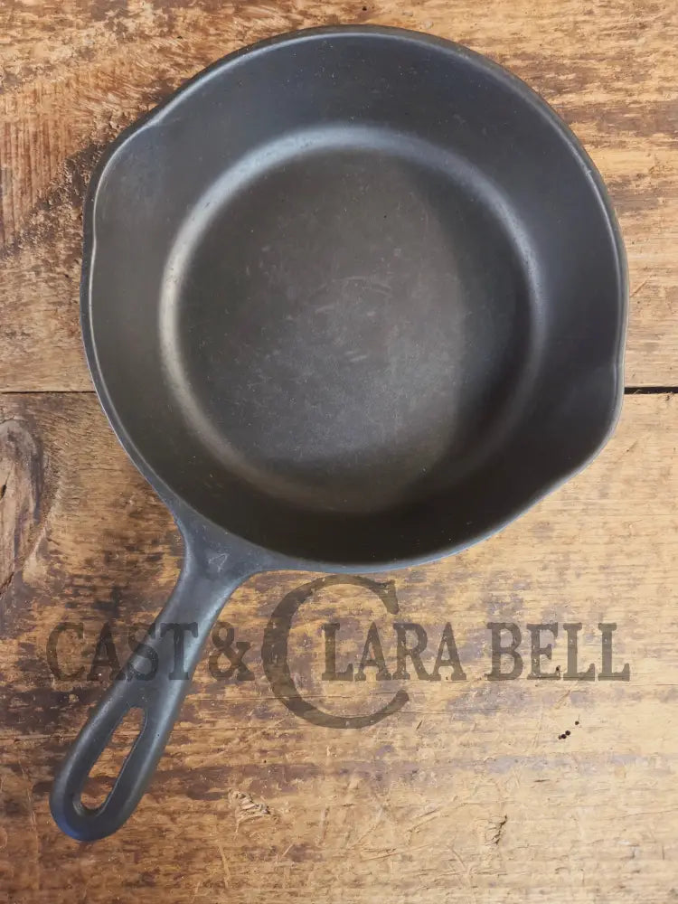 1950’s Wagner made Griswold #4 B Skillet with Smooth Bottom. A fantastic #4 skillet - Skillet