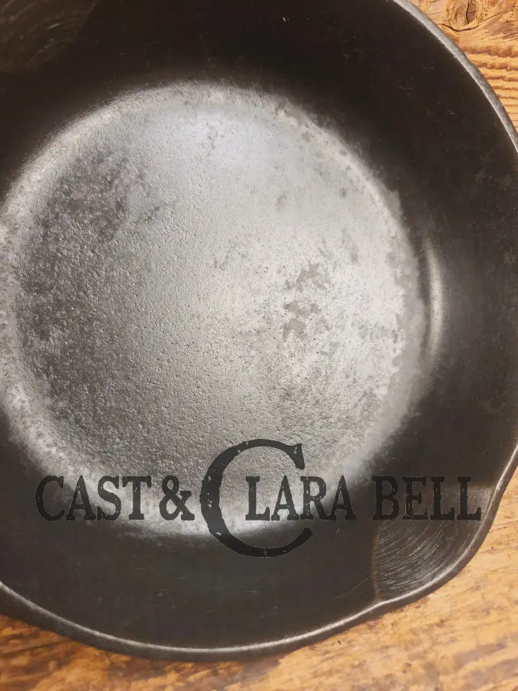 1950’s Wagner made Griswold #4 Skillet with Smooth Bottom. A fantastic #4 skillet Skillet