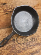 1950’s Wagner made Griswold #4 Skillet with Smooth Bottom. A fantastic #4 skillet Skillet
