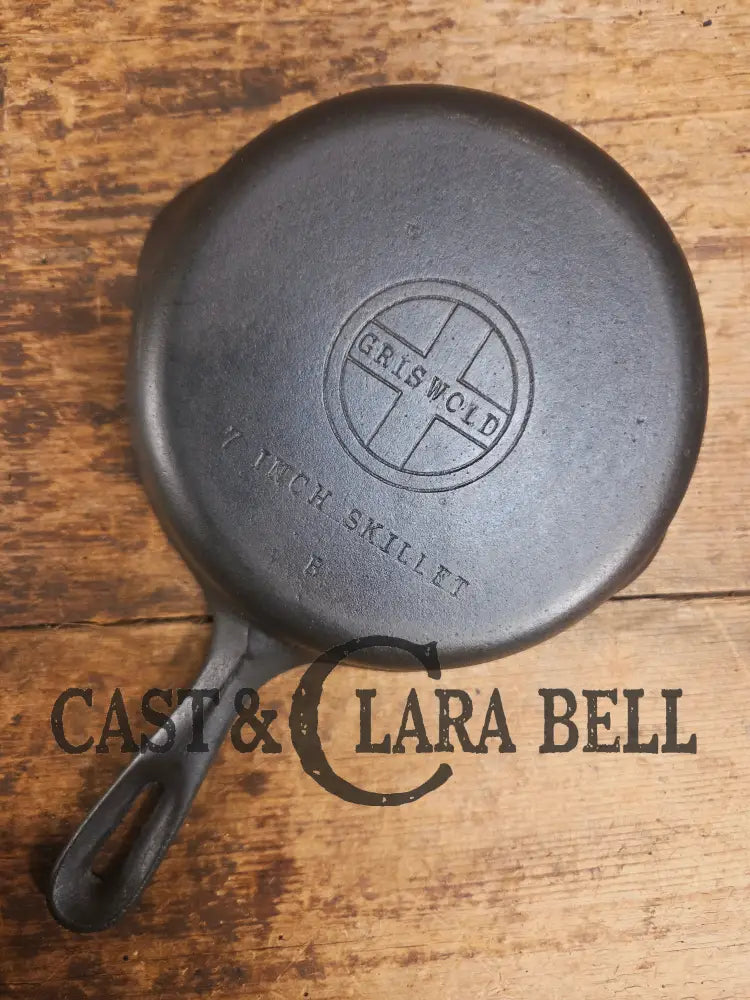 1950’s Wagner made Griswold #4 Skillet with Smooth Bottom. A fantastic #4 skillet Skillet