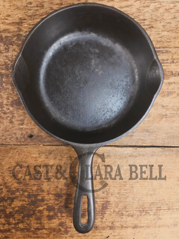 1950’s Wagner made Griswold #4 Skillet with Smooth Bottom. A fantastic #4 skillet Skillet