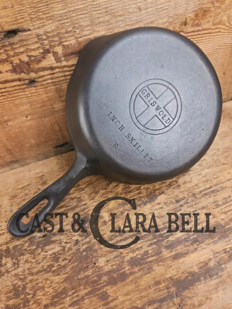 1950’s Wagner made Griswold #4 Skillet with Smooth Bottom. A fantastic #4 skillet Skillet