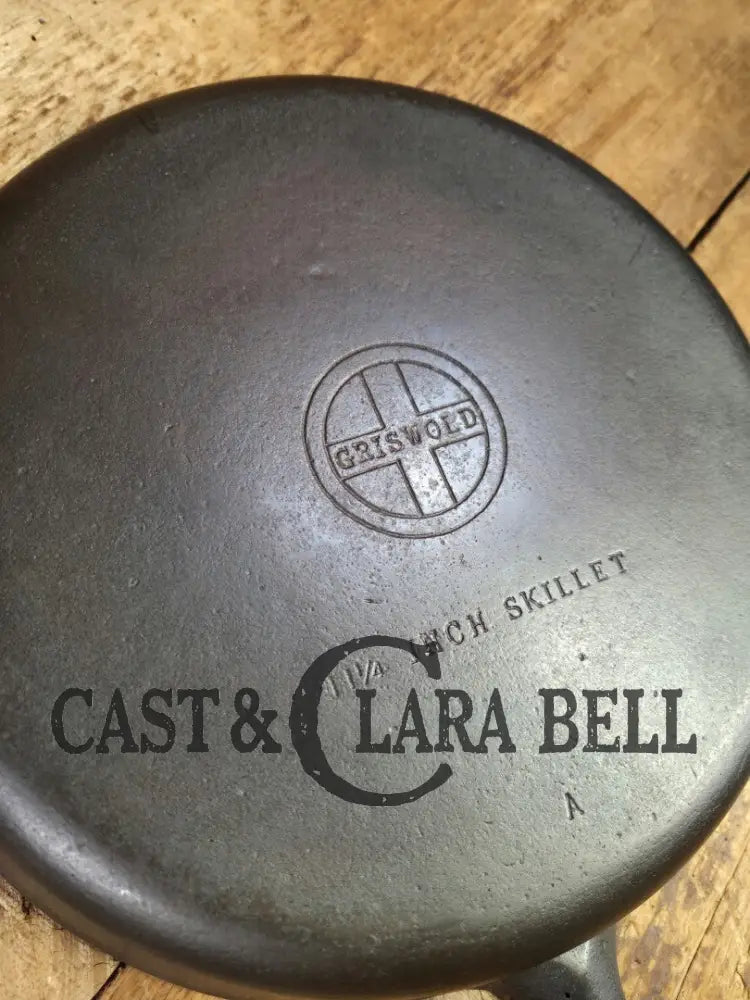 1950’s Wagner made Griswold #9 Skillet with Smooth Bottom. FANTASTIC daily cooker for gas or electric coil only. 11 1/4