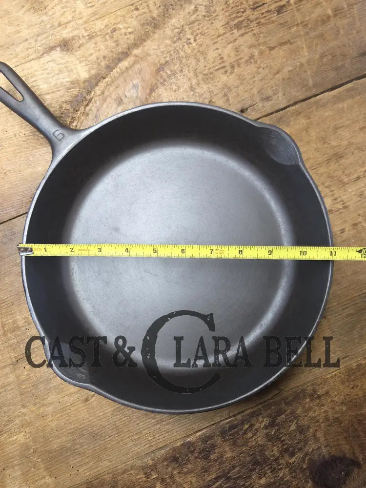 1950’s Wagner made Griswold #9 Skillet with Smooth Bottom. FANTASTIC daily cooker for gas or electric coil only. 11 1/4