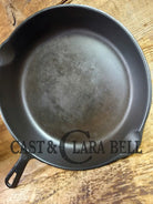 1950’s Wagner made Griswold #9 Skillet with Smooth Bottom. FANTASTIC daily cooker for gas or electric coil only. 11 1/4