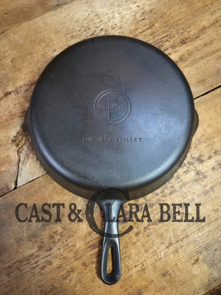 1950’s Wagner made Griswold #9 Skillet with Smooth Bottom. FANTASTIC daily cooker for gas or electric coil only. 11 1/4