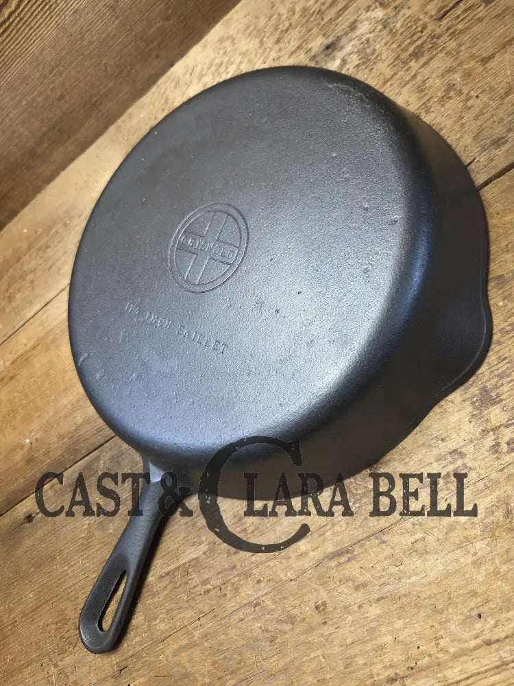 1950’s Wagner made Griswold #9 Skillet with Smooth Bottom. FANTASTIC daily cooker for gas or electric coil only. 11 1/4