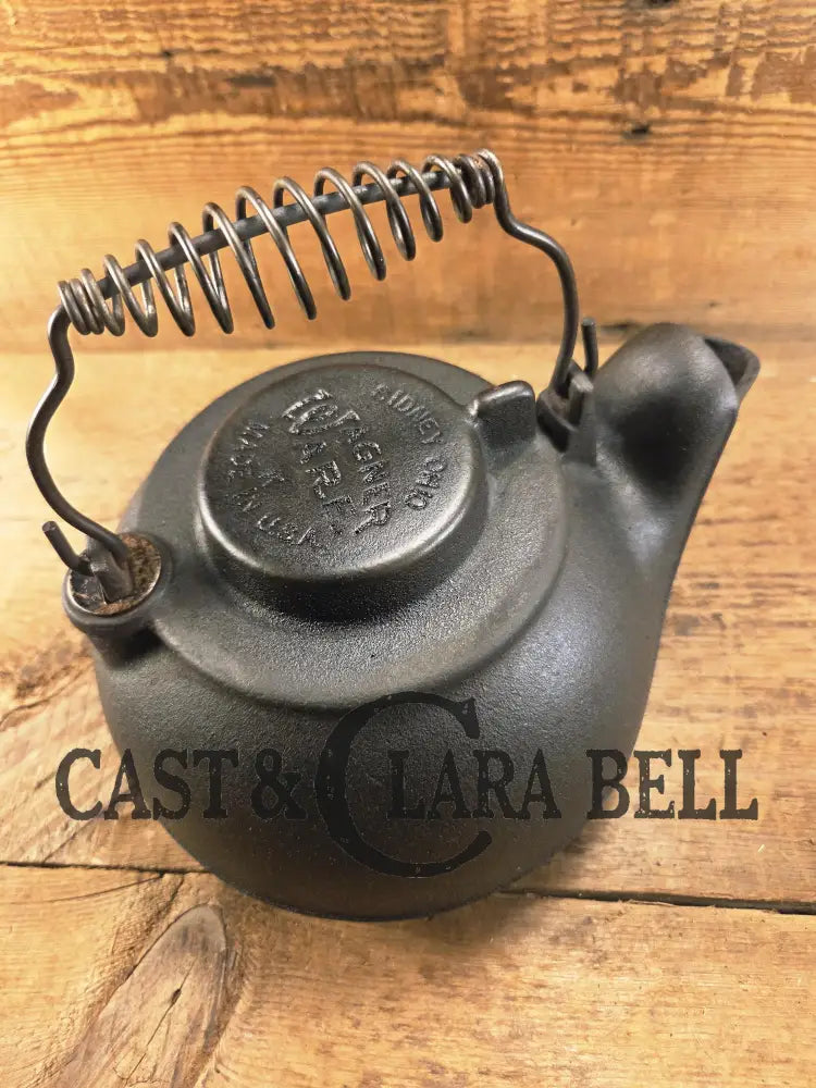 1950’s Wagner Ware Humidifier/Kettle. Functional for humidifying or decorative display! Not for use in consumption