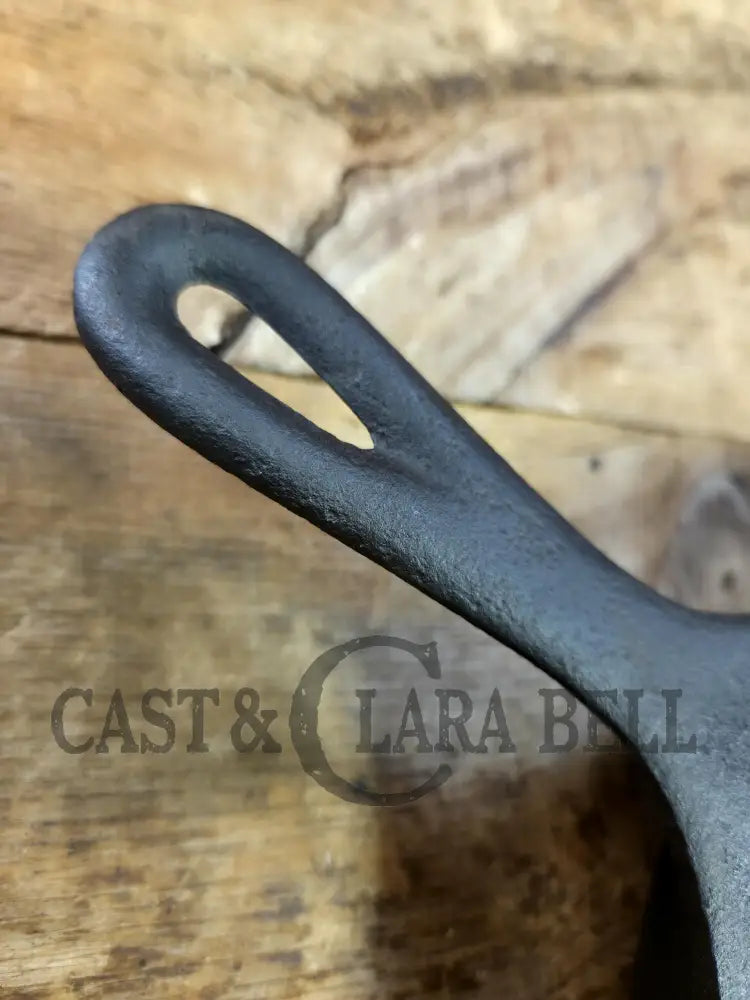 1960’s era Lodge #6 Cast Iron Skillet SK with 3 Notch Heat Ring ’H’. Great daily user!