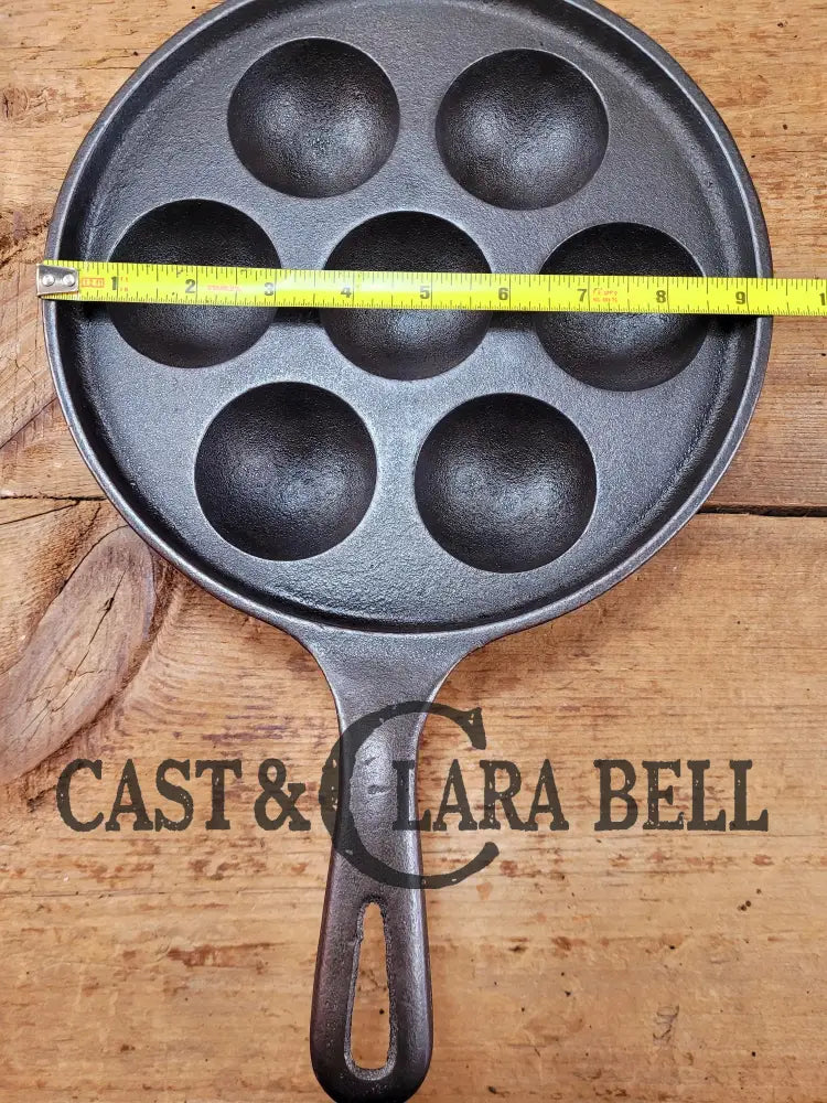 1960’S Era Wagner Made Griswold No. 32 Cast Iron Aebleskiver 962. Perfect For Poached Eggs And