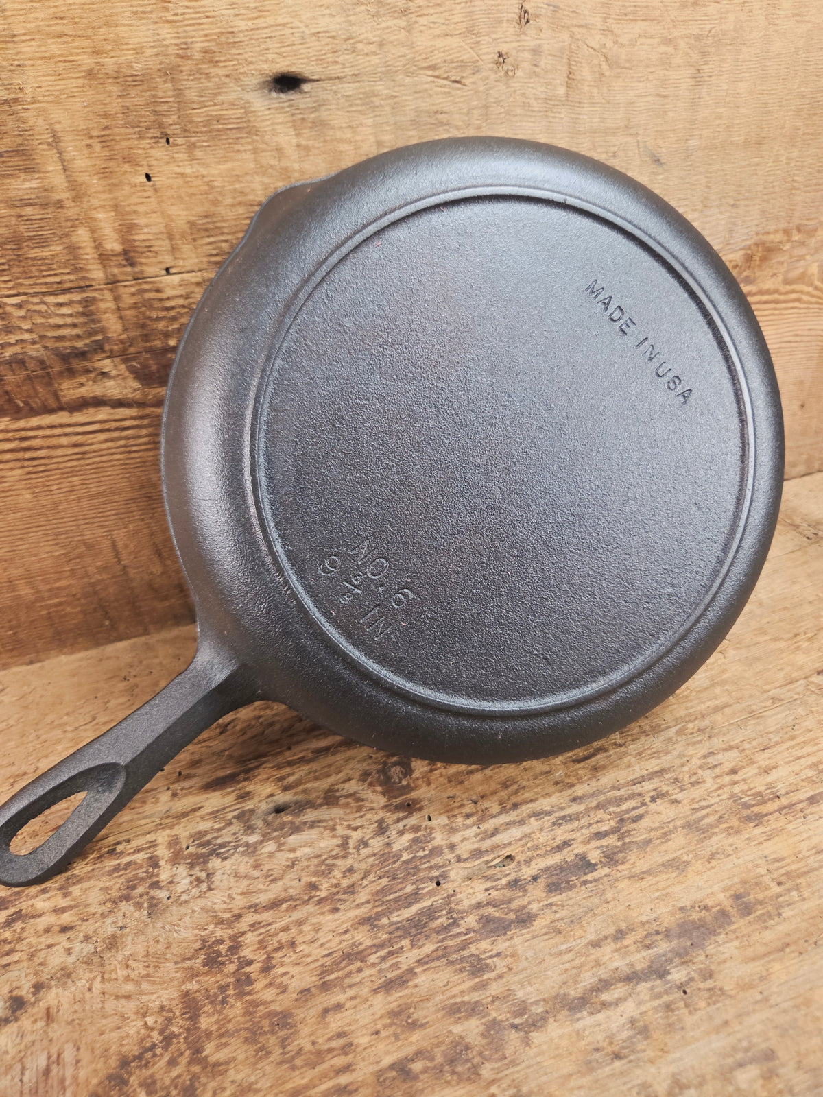 Classic southern skillet! Birmingham Stove & Range Century Series No. 6 Skillet with Heat Ring 9 3/8 in Made in USA