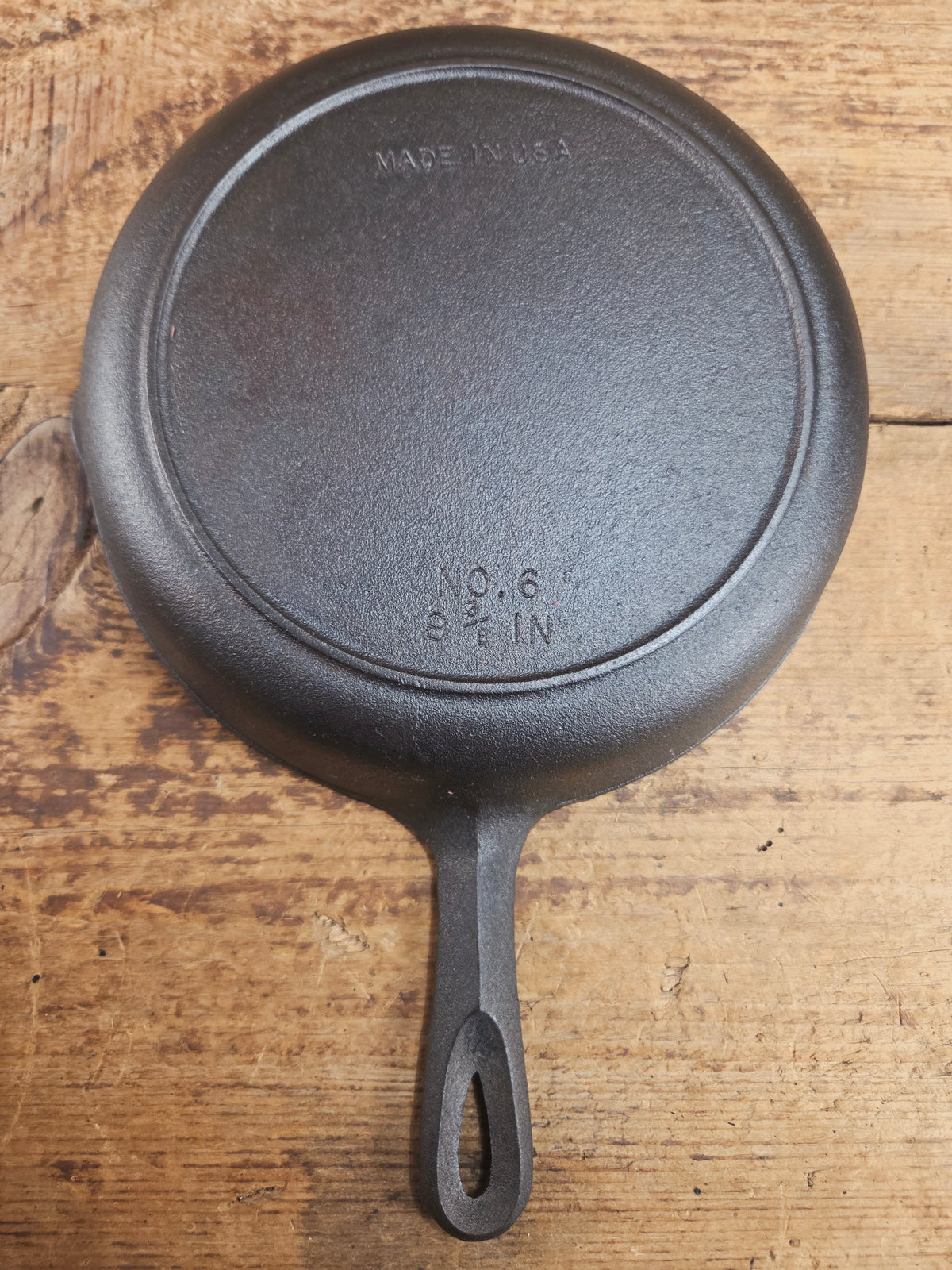 Classic southern skillet! Birmingham Stove & Range Century Series No. 6 Skillet with Heat Ring 9 3/8 in Made in USA