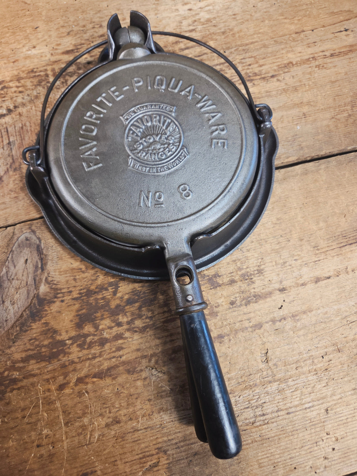 Gorgeous original complete Favorite Piqua tall base waffle iron. Est 1920’s and makes crispy waffles! (Copy) Waffle Iron