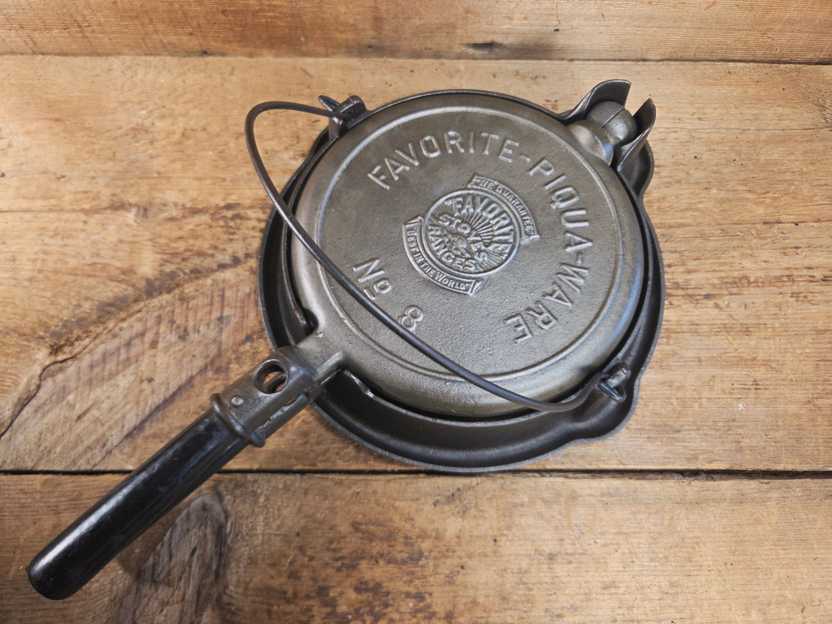Gorgeous original complete Favorite Piqua tall base waffle iron. Est 1920’s and makes crispy waffles! (Copy) Waffle Iron