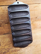 Beautiful Griswold No. 273 Crispy Corn Stick Pan p/n 930. Great gift idea or a perfect gift for you! Restored and Ready