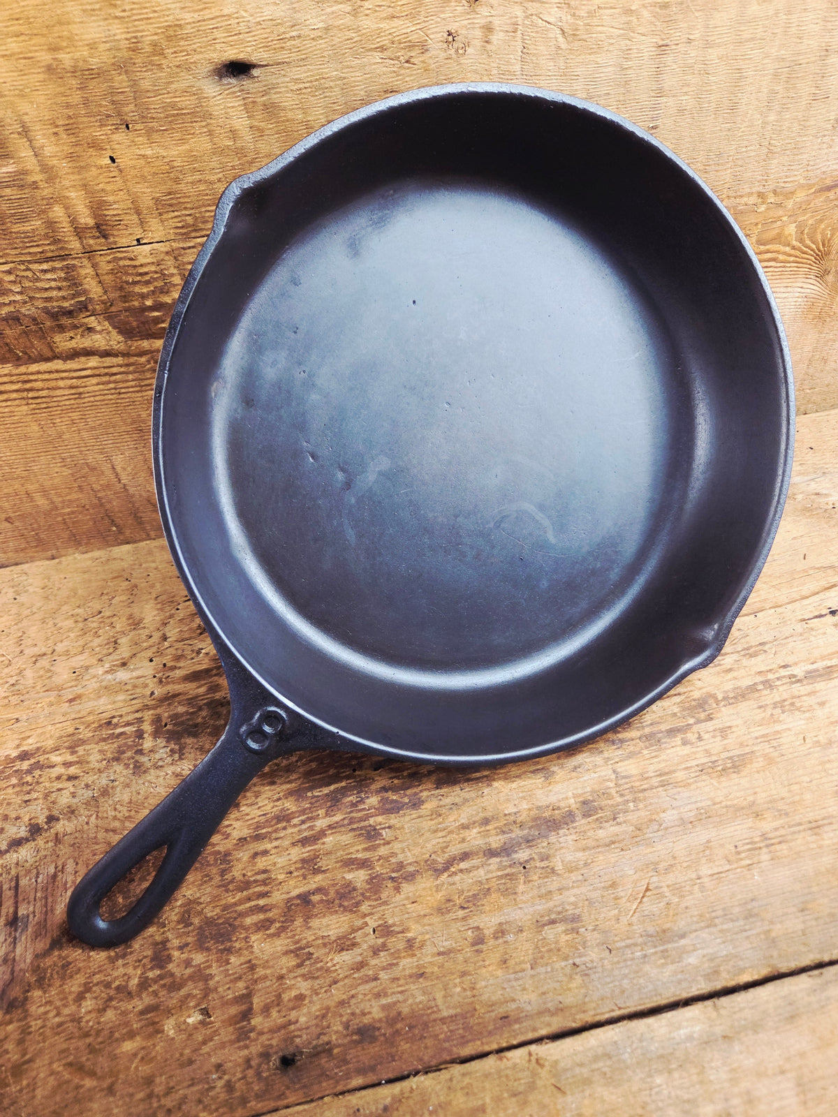 PRICED TO SELL! Great daily user Mystery #8 Skillet with Heat Ring and X Makers Mark. Handles beautifully Skillet